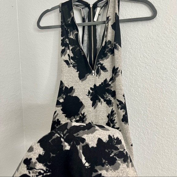 Black and Grey Floral cocktail dress size Small - Picture 9 of 10